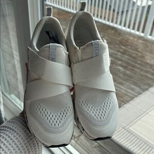 TIEM cycle shoes